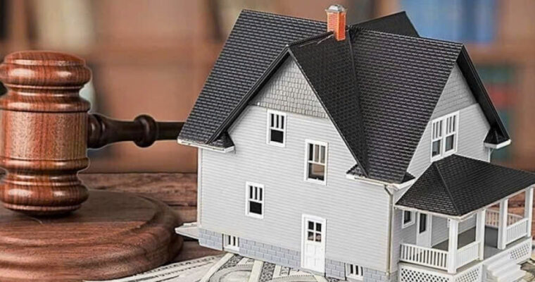 Hộ khẩu thường trú tiếng Anh là gì?